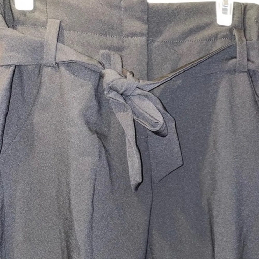 New York and company. Size 4